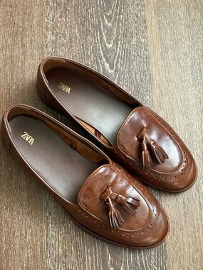 ZARA Cognac Brown Tassel Loafers